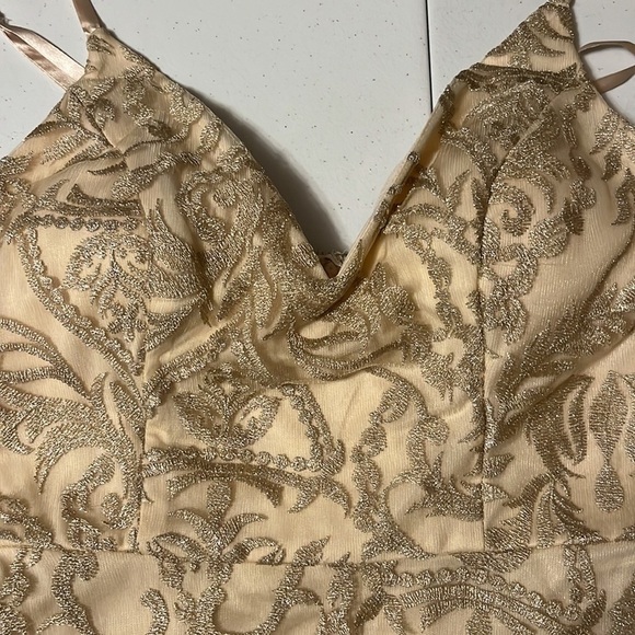 Speechless fit and flare gold lace dress., sz11 - Picture 5 of 12